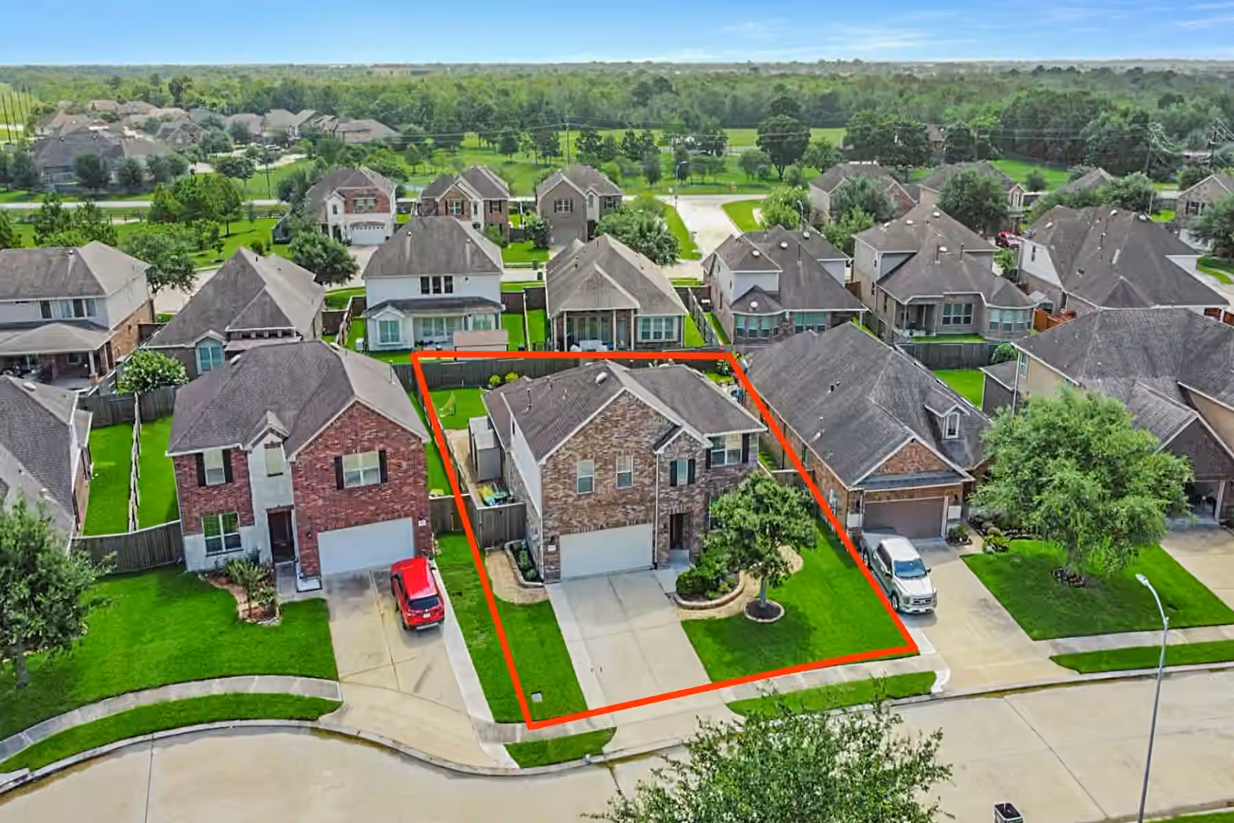Photo 3 of 1411 Silver Rings Court, Pearland, TX
