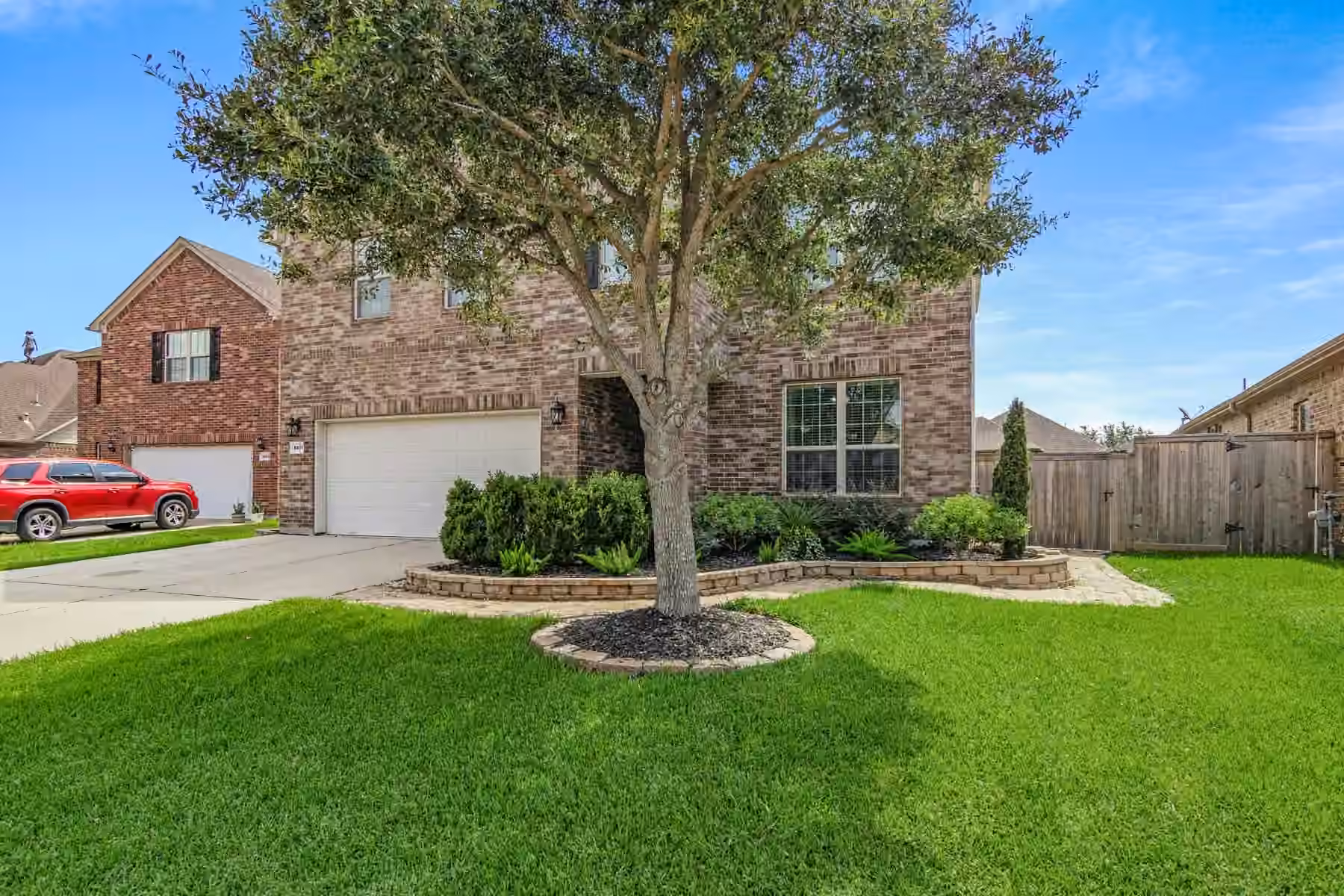 Photo 4 of 1411 Silver Rings Court, Pearland, TX
