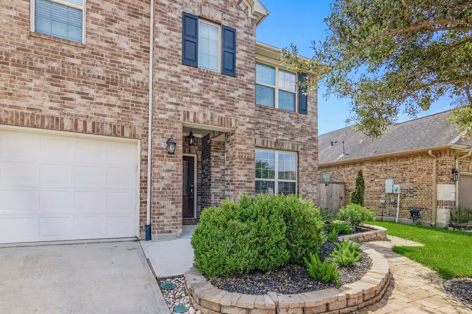 Photo 7 of 1411 Silver Rings Court, Pearland, TX