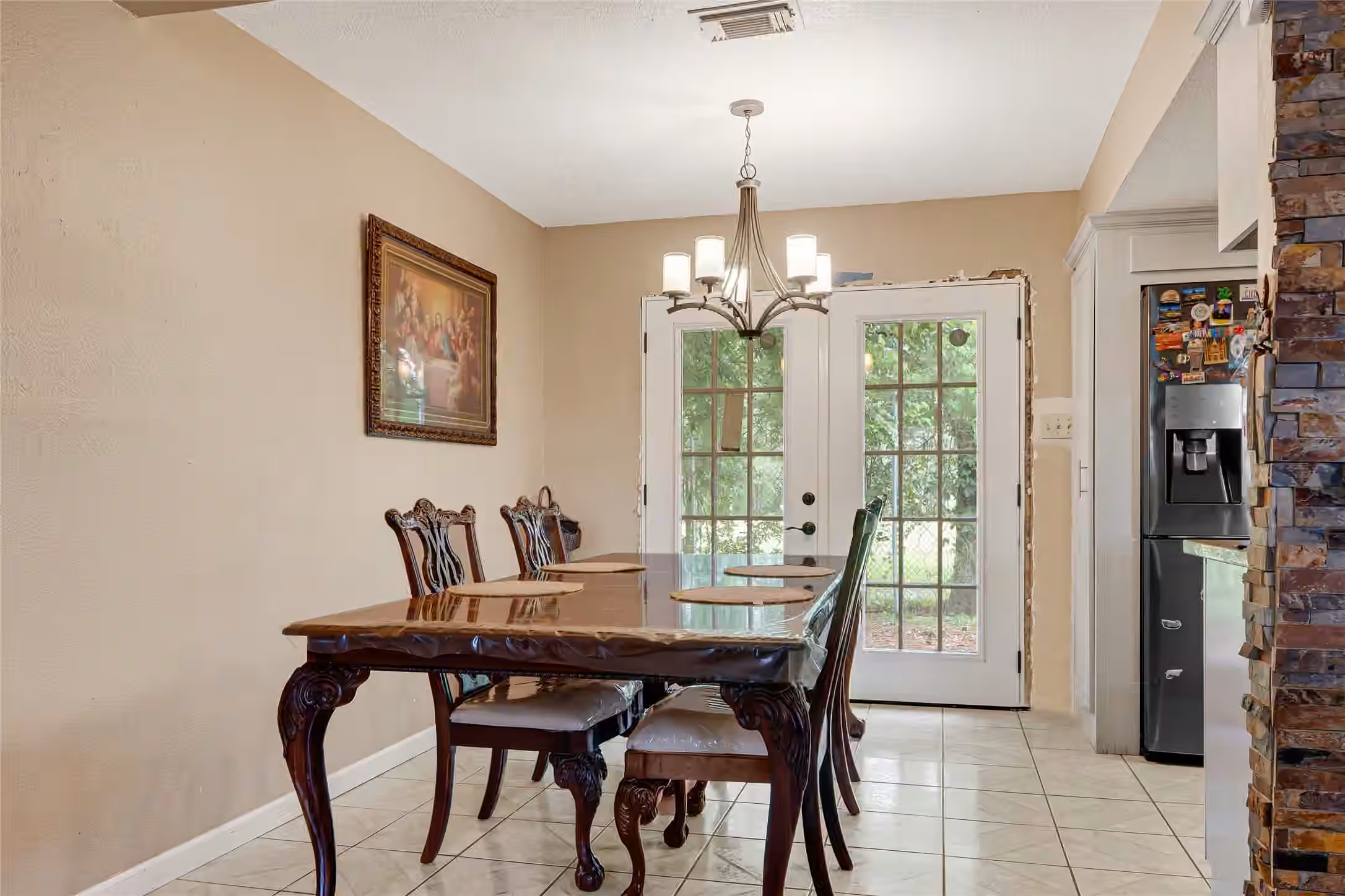 Photo 4 of 10238 Valley Wind Drive, Houston, TX
