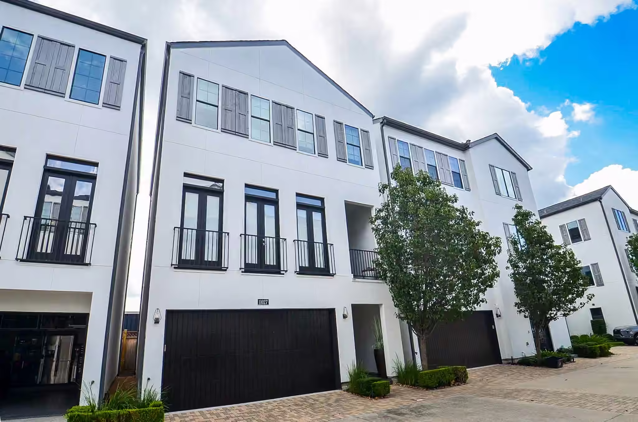 Photo 3 of 11027 Jardin Des Circle, Houston, TX