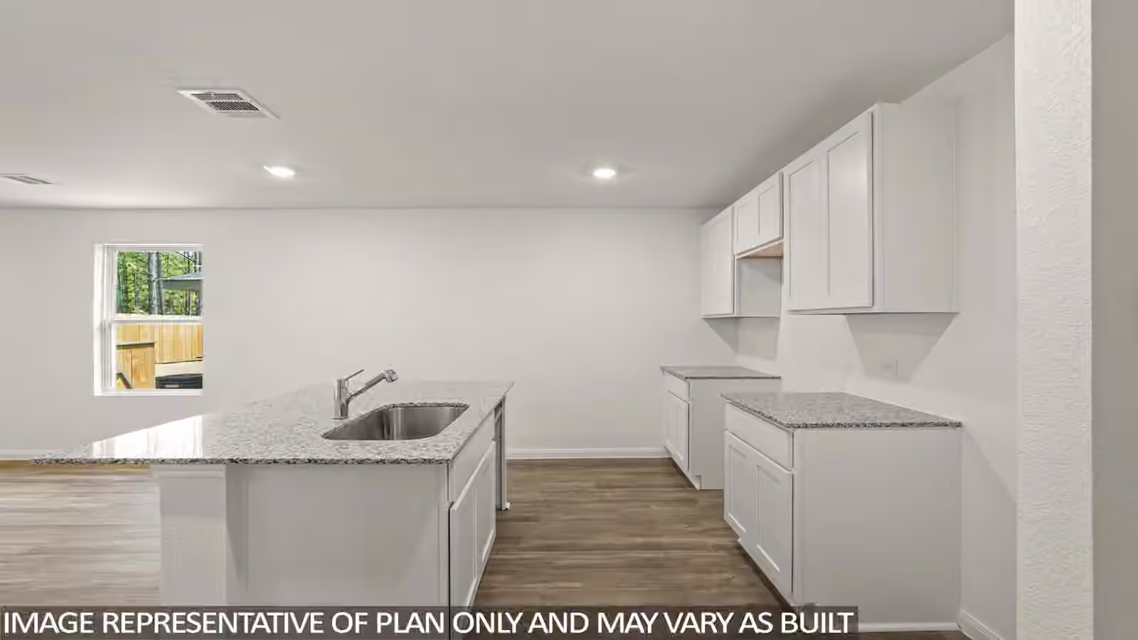 Photo 5 of 13007 McCrorey Trails Drive, Conroe, TX