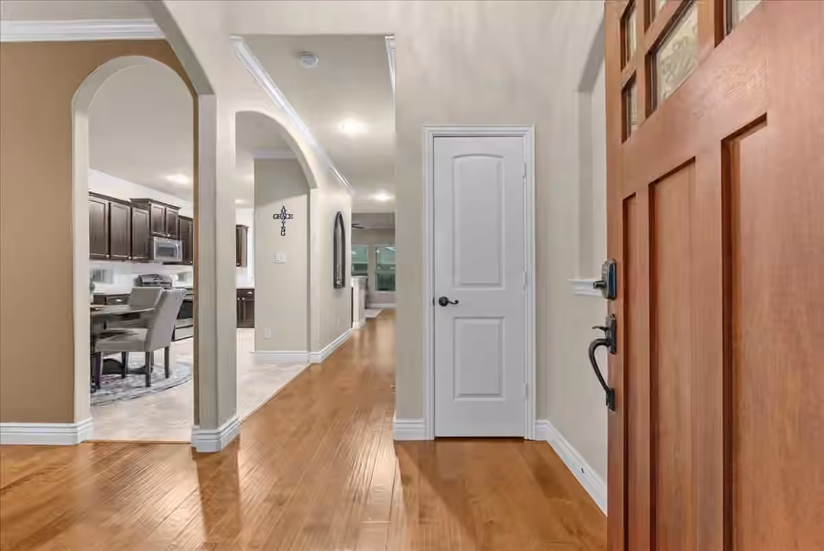 Photo 4 of 18111 Russett Green Drive, Tomball, TX