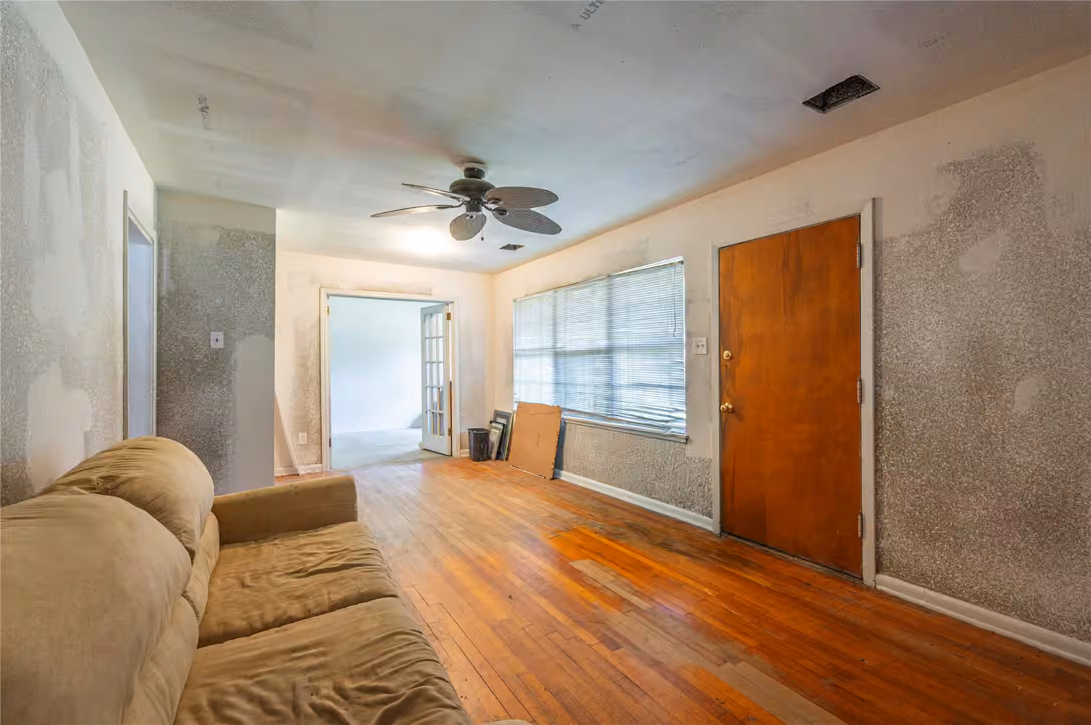 Photo 7 of 810 Armor Avenue, Pasadena, TX