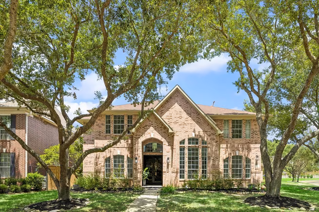 Photo of 39 Oakmere Place, Sugar Land, TX 77479