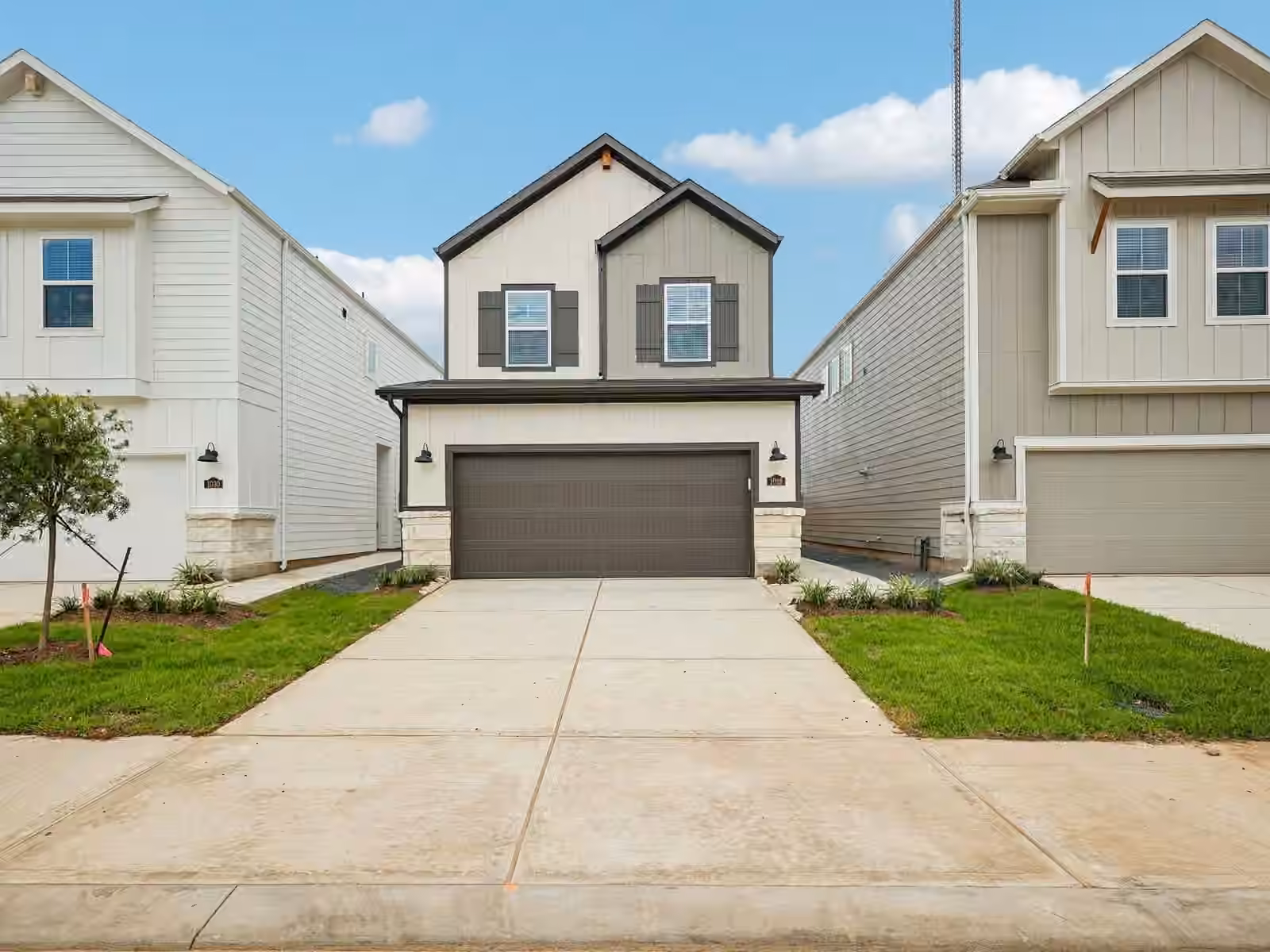 Photo 2 of 1026 Cedar Place Lane, Houston, TX