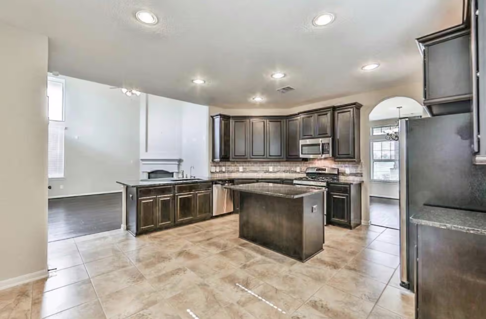 Photo 5 of 28807 Mayes Bluff Drive, Katy, TX