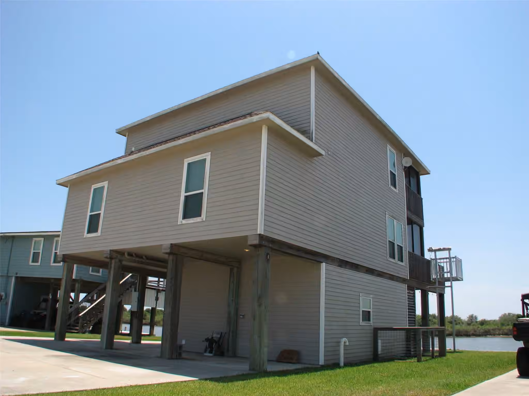 Photo 3 of 32 Trout Lane, Freeport, TX