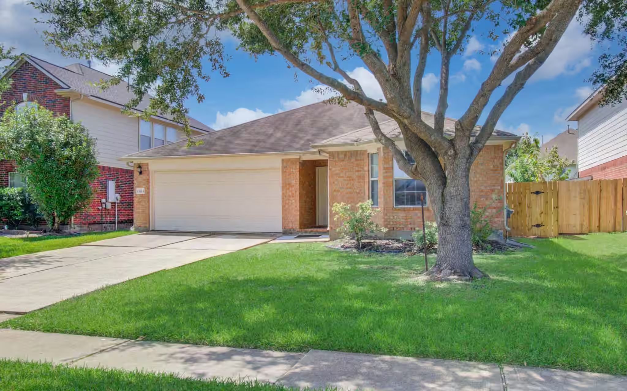 Photo 4 of 13915 Fort Nelson Drive, Houston, TX