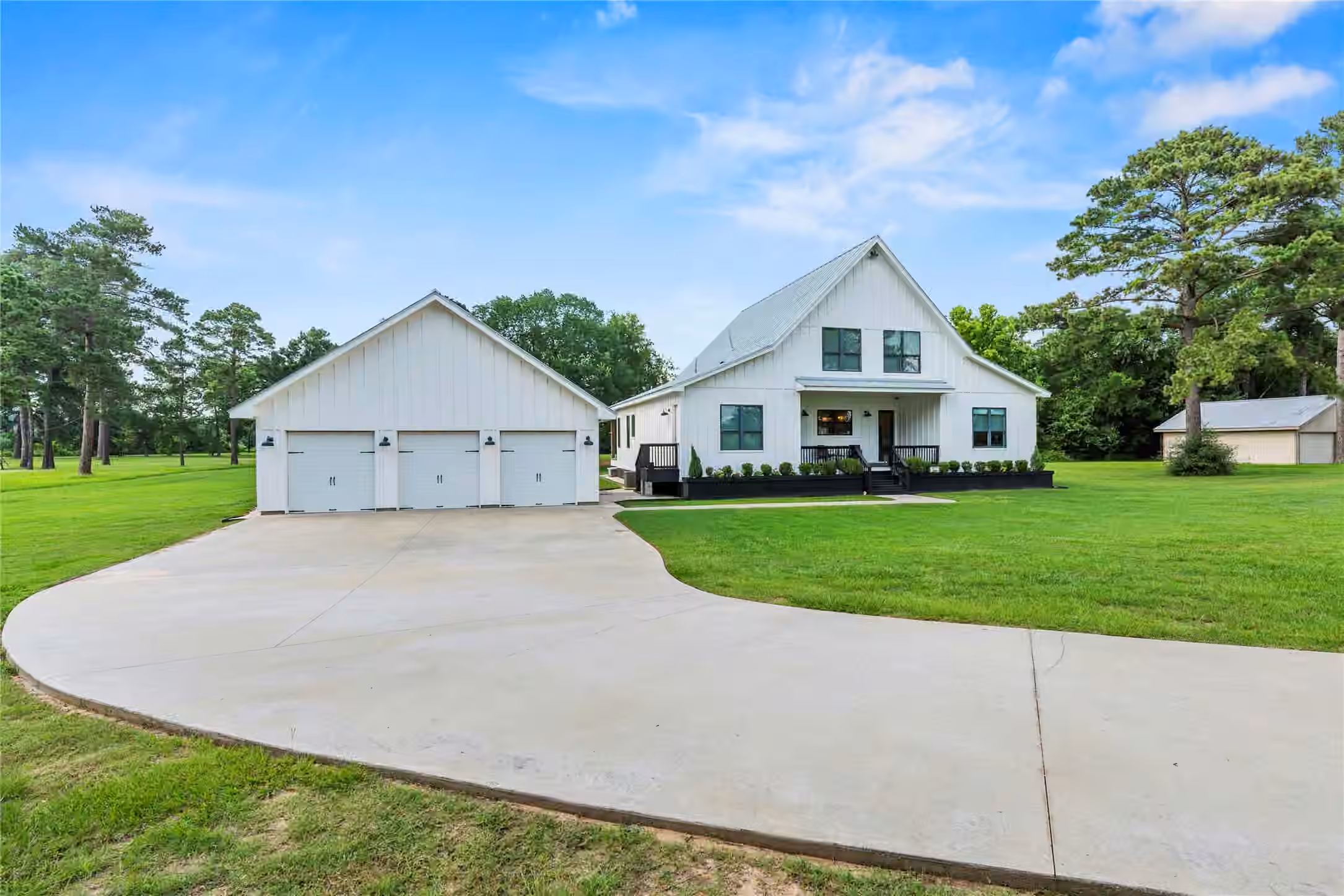 Photo 2 of 1400 Hicks Street, Tomball, TX