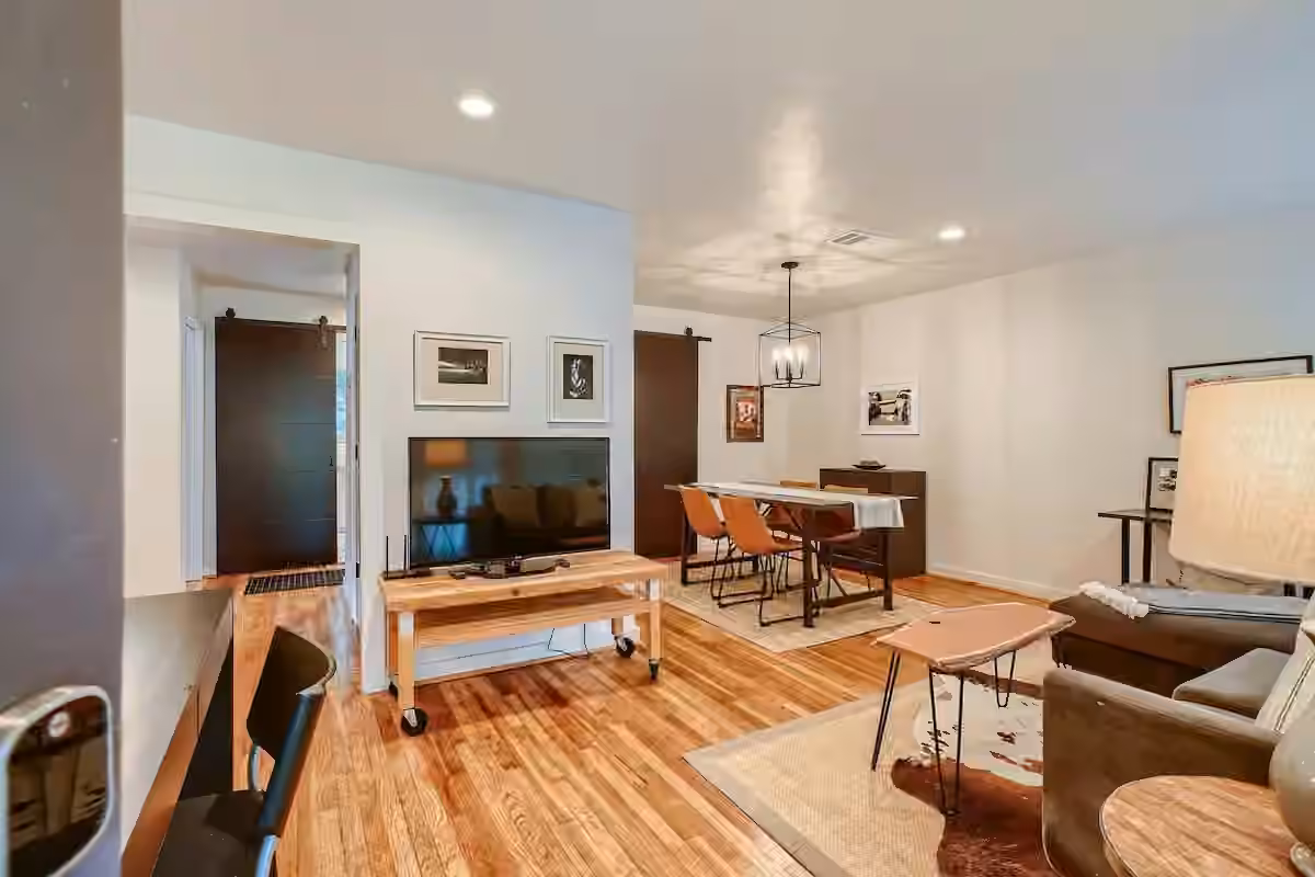 Photo 5 of 4021 Woodshire Street, Houston, TX