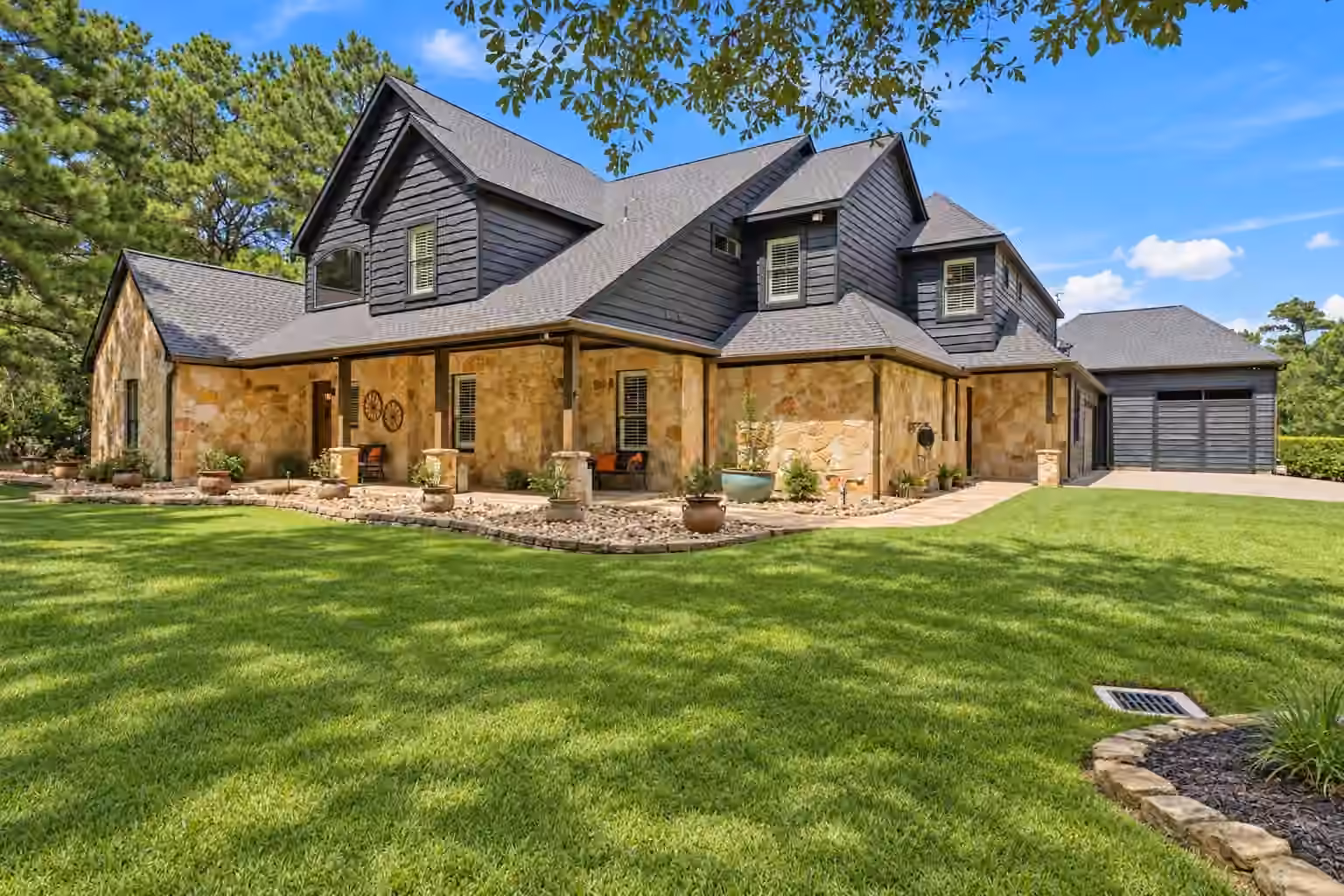 Photo 3 of 1175 Hunters Creek Way, Hockley, TX