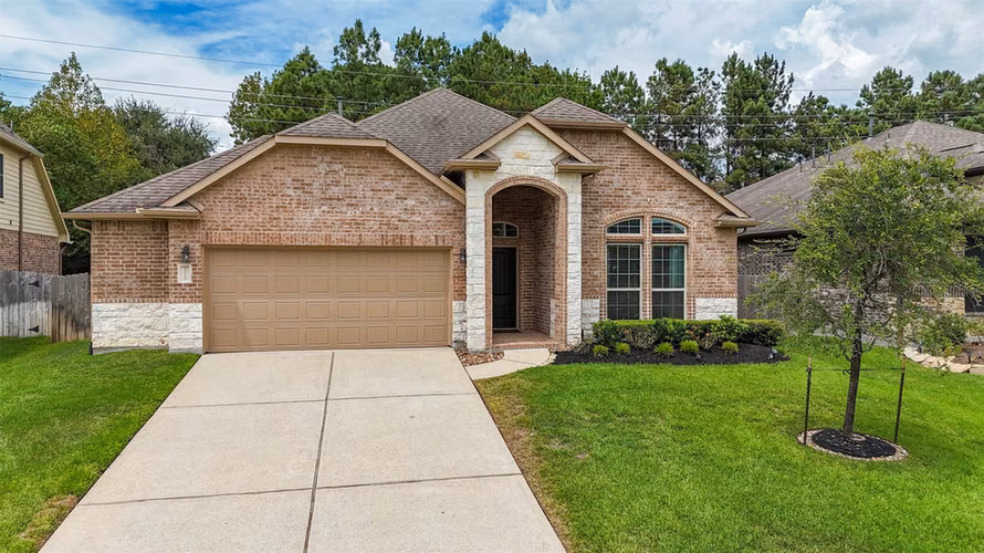 Photo 2 of 10722 Sir Alex Drive, Tomball, TX