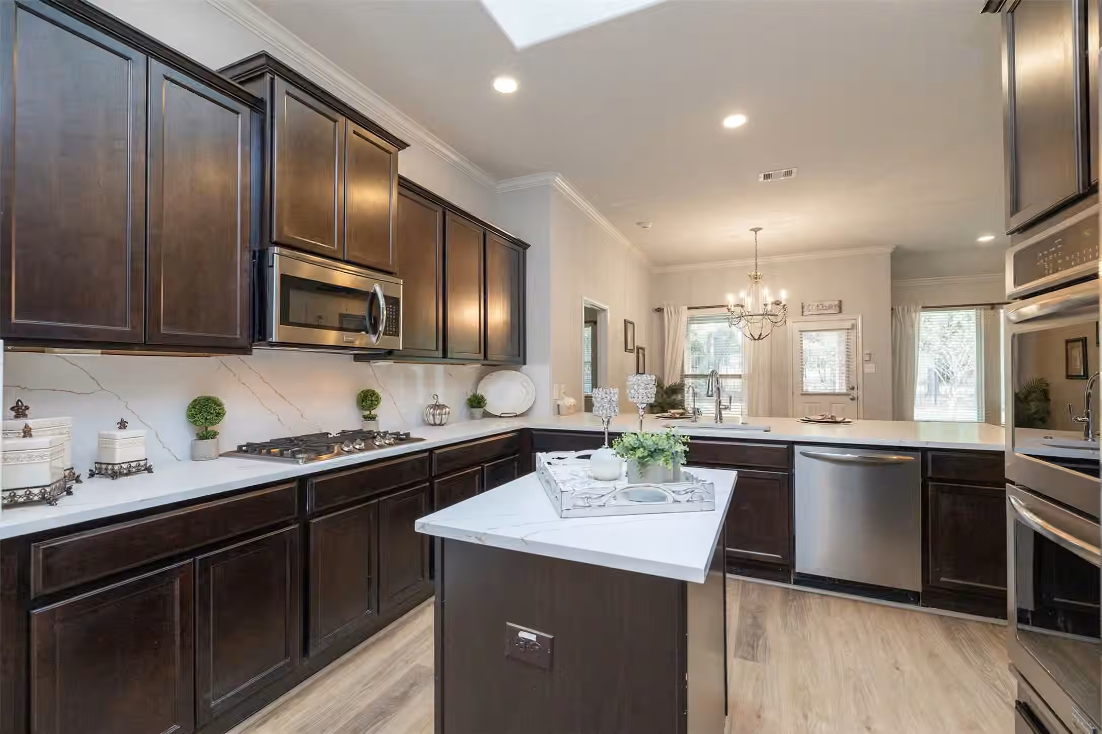 Photo 5 of 10722 Sir Alex Drive, Tomball, TX