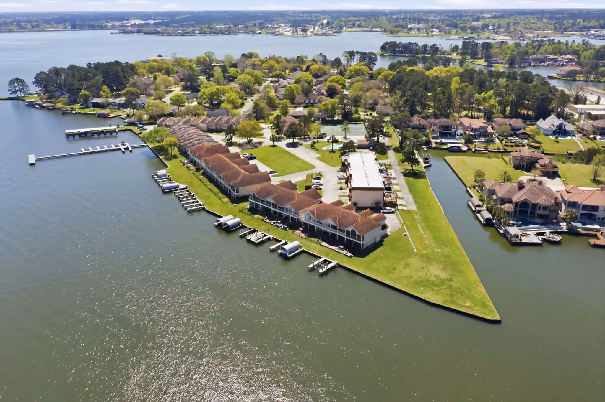 Photo of 2 Regency Point, Montgomery, TX 77356