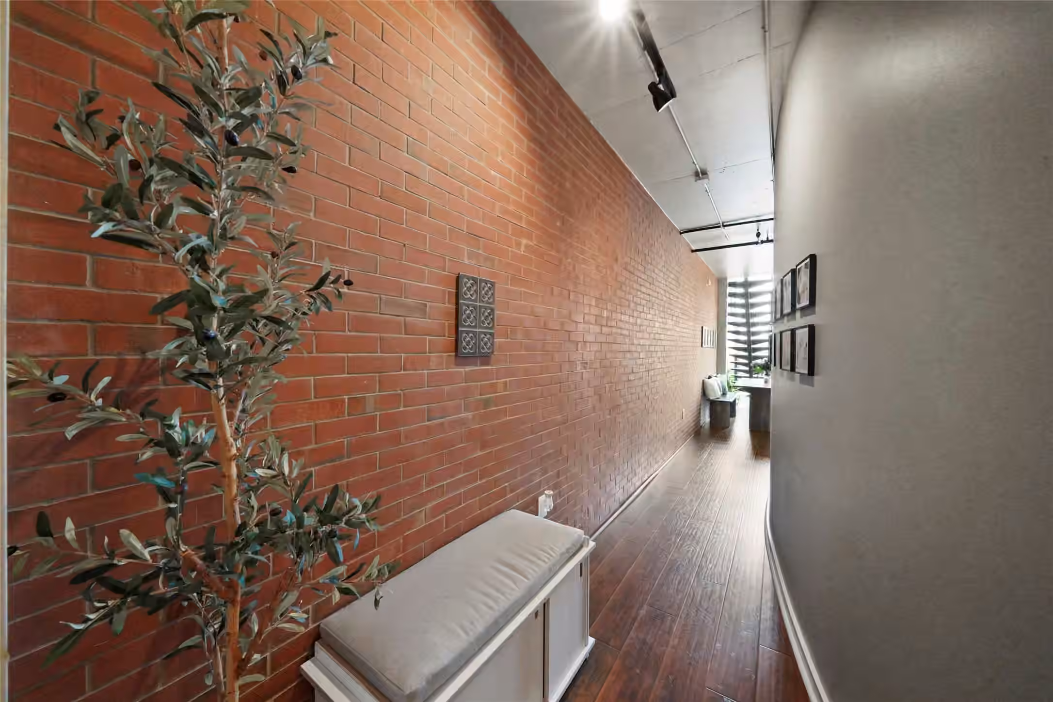 Photo 5 of 2000 Bagby Street 7418, Houston, TX