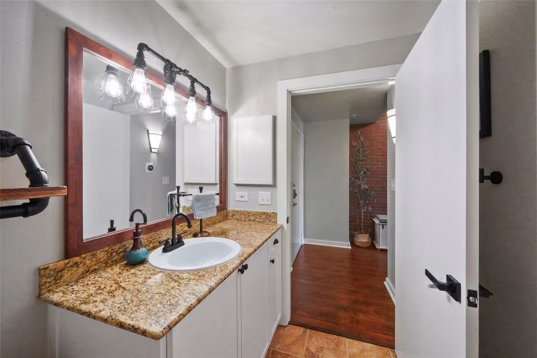 Photo 6 of 2000 Bagby Street 7418, Houston, TX