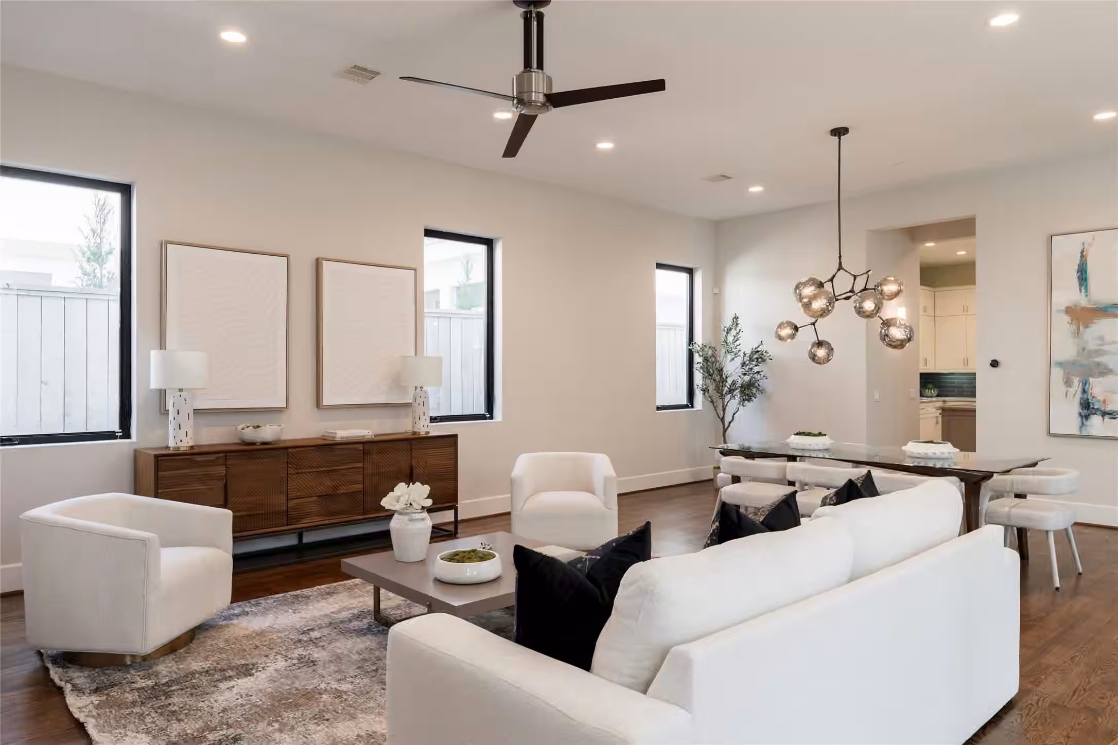 Photo 4 of 2109 Morse Street, Houston, TX
