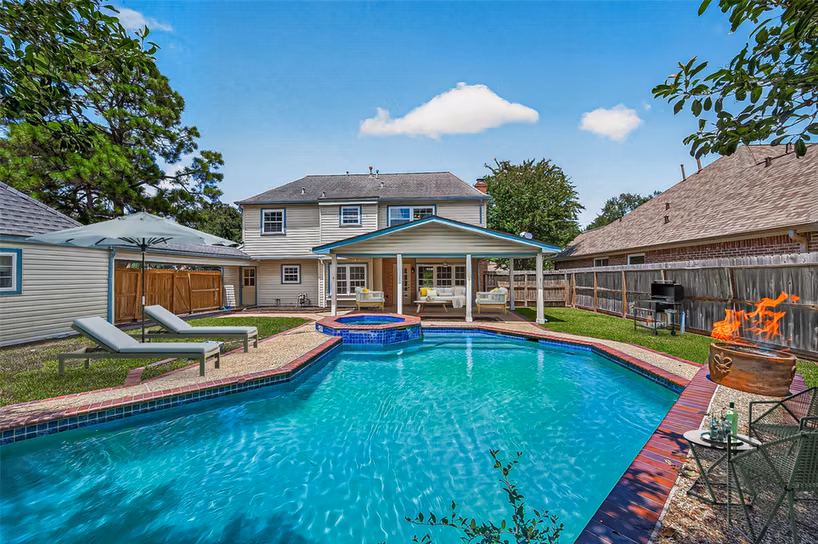 Photo of 18007 Oakhampton Drive, Houston, TX