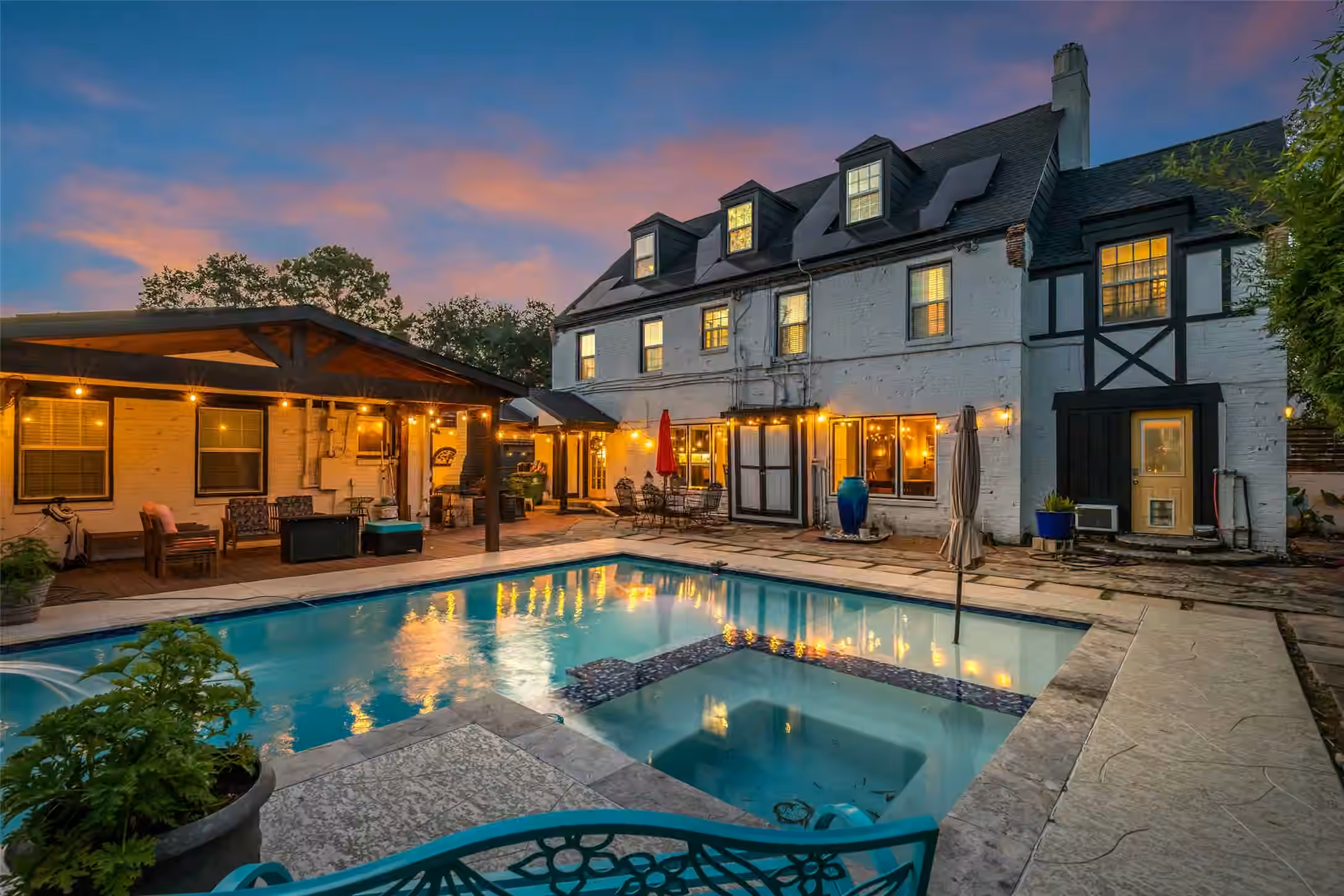 Photo 3 of 4304 Roseneath Drive, Houston, TX