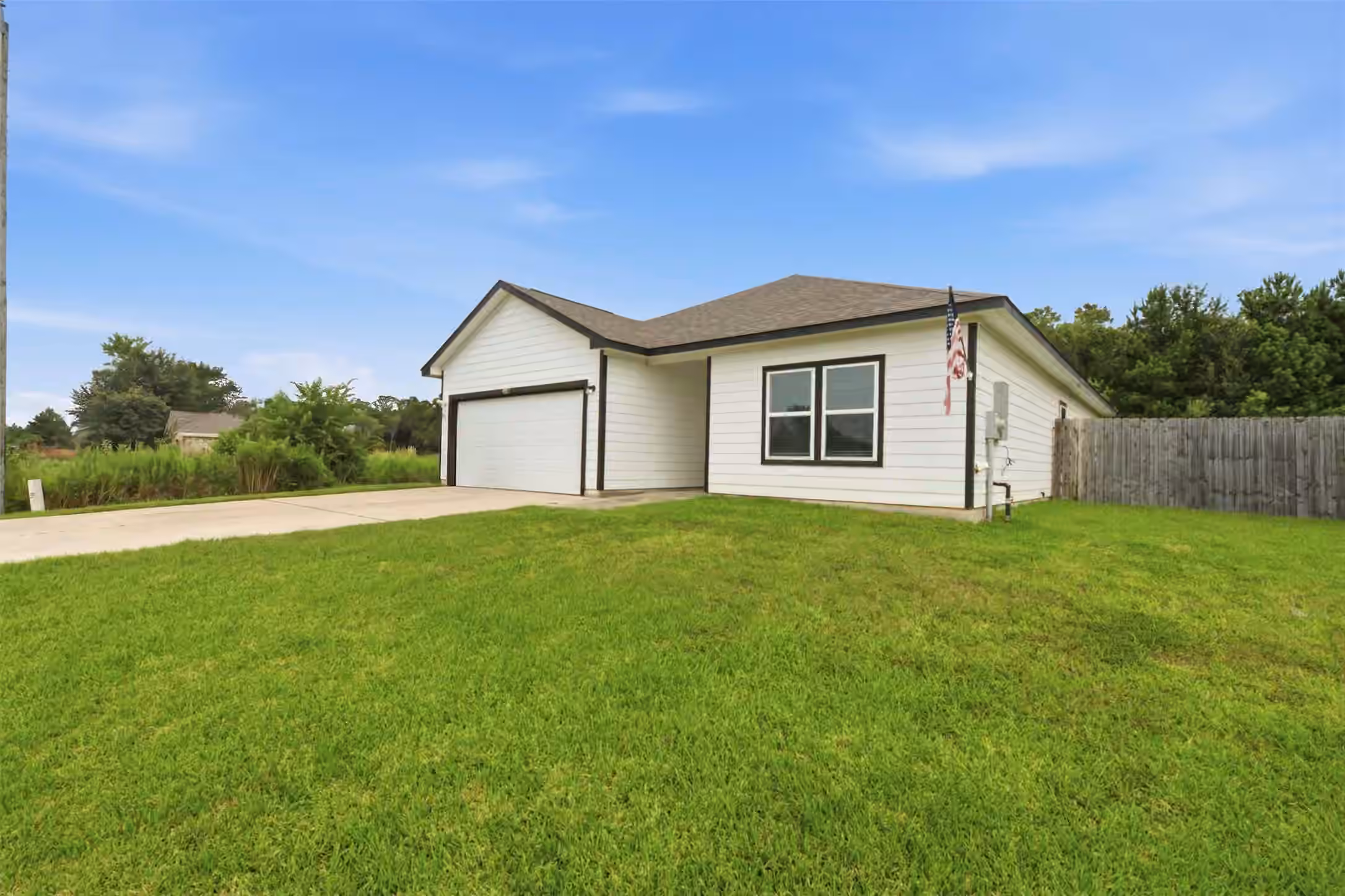 Photo 3 of 2017 County Road 3550, Cleveland, TX