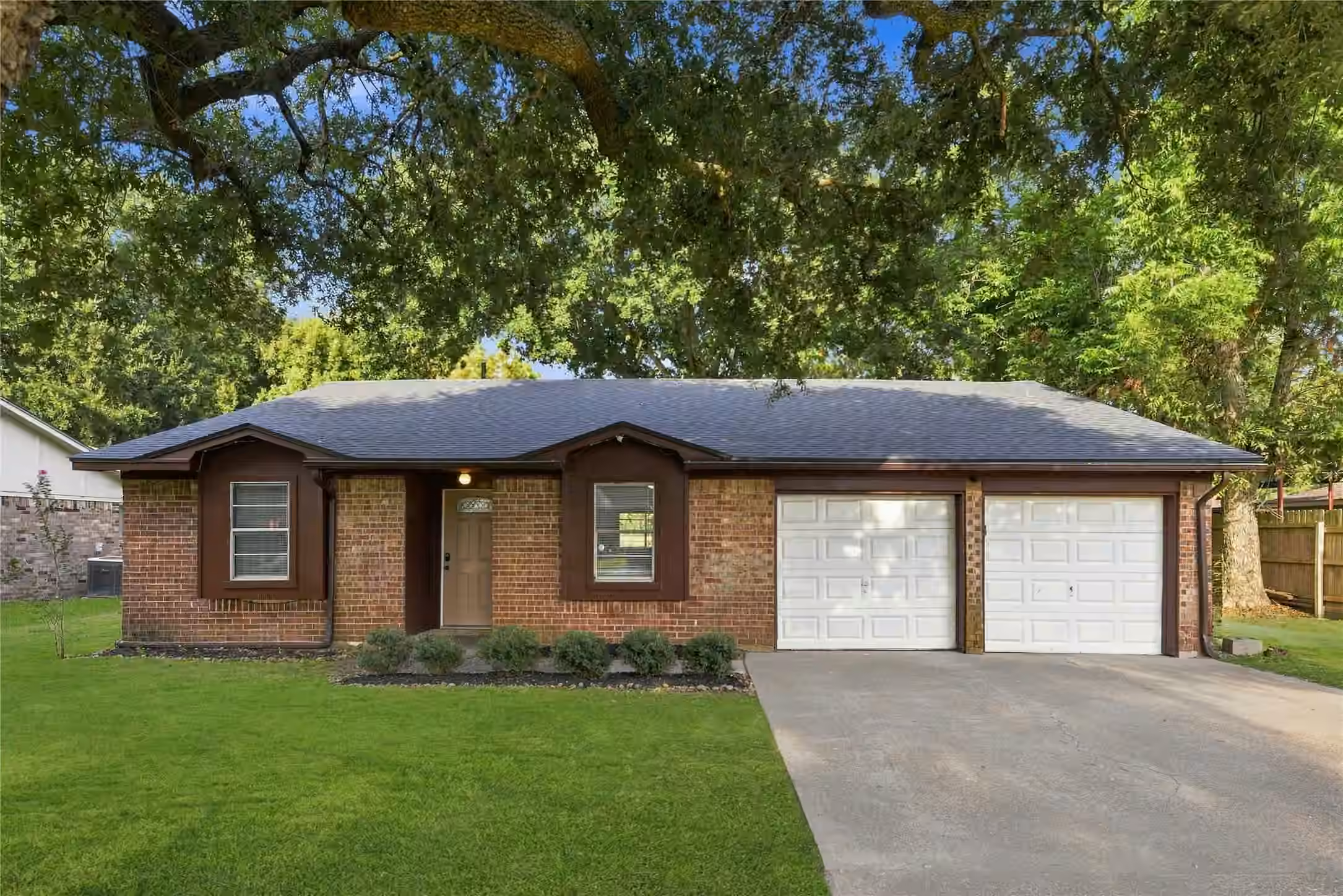Photo of 426 Corley Drive, Highlands, TX