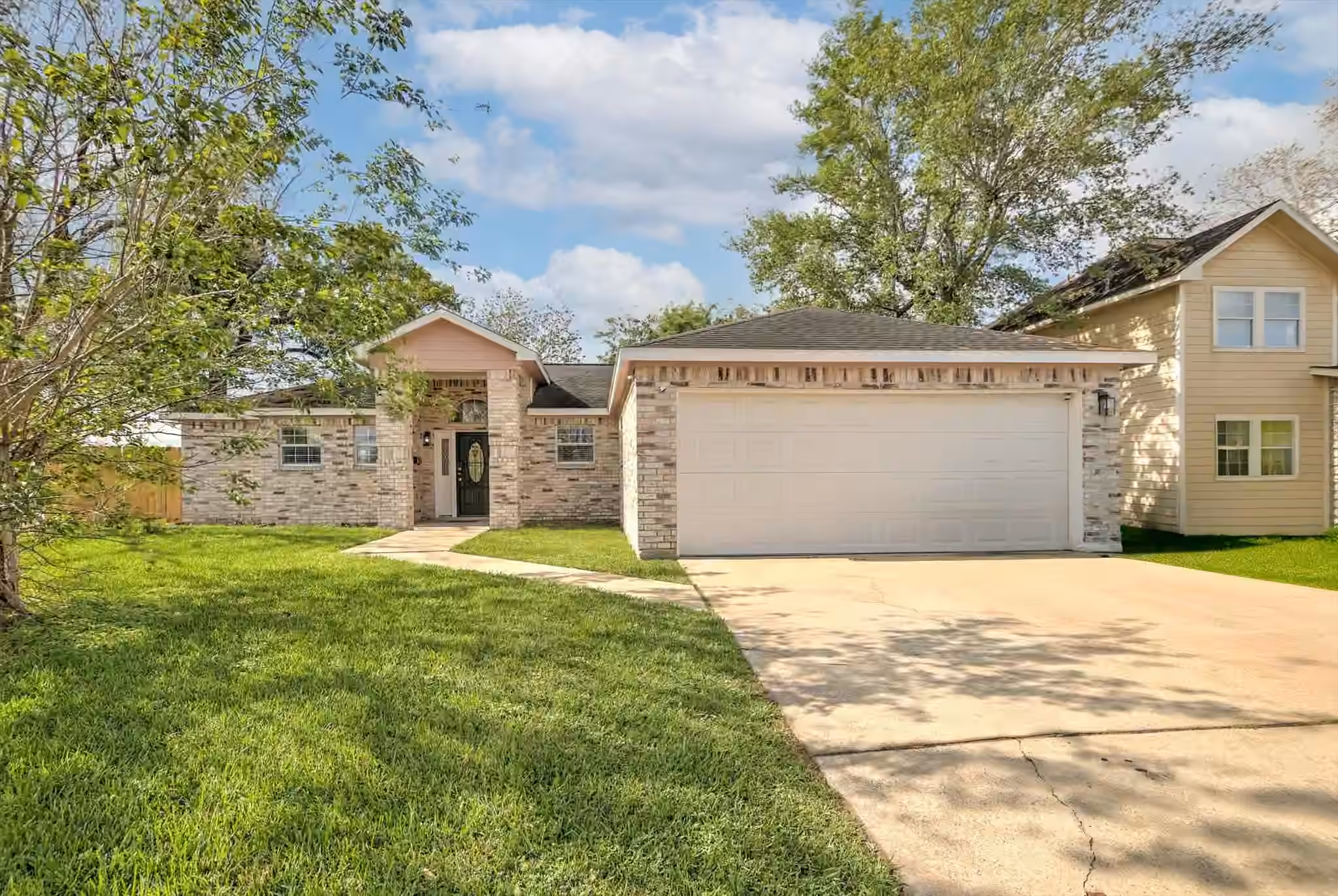 Photo of 5418 Pershing Street, Houston, TX 77033