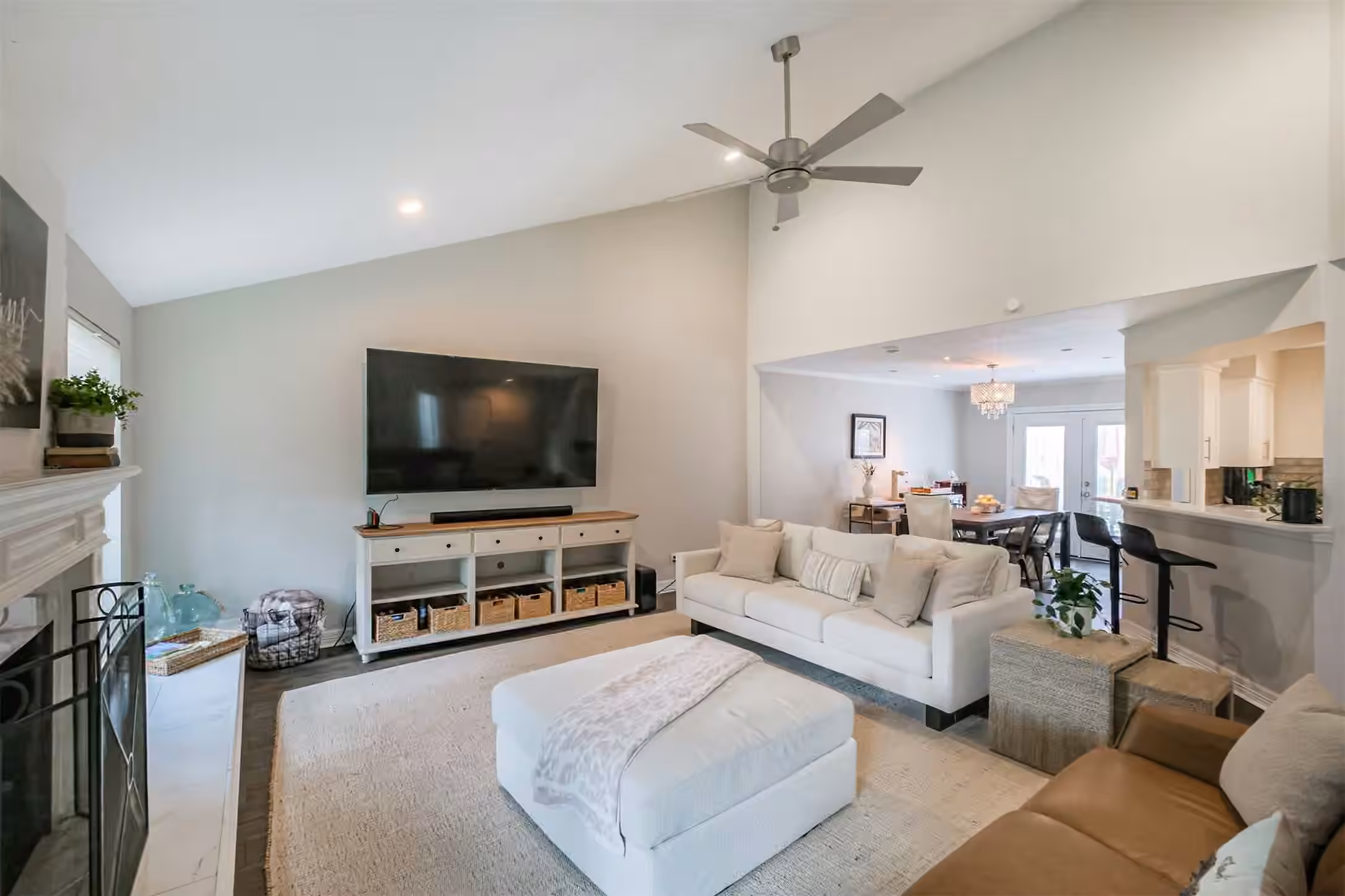 Photo 4 of 13919 Swiss Hill Drive, Houston, TX