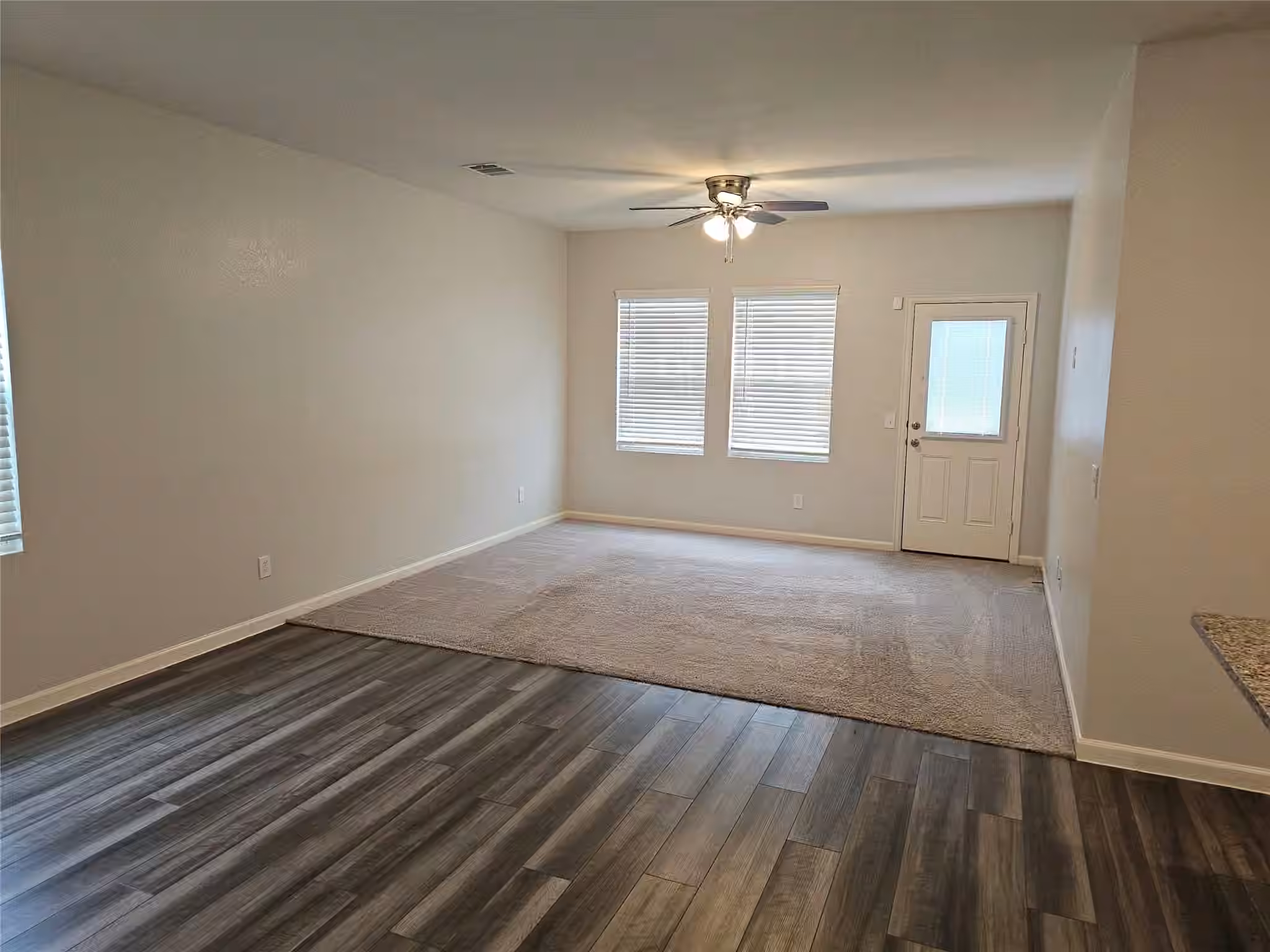 Photo 6 of 6330 Highland Bend Drive, Richmond, TX