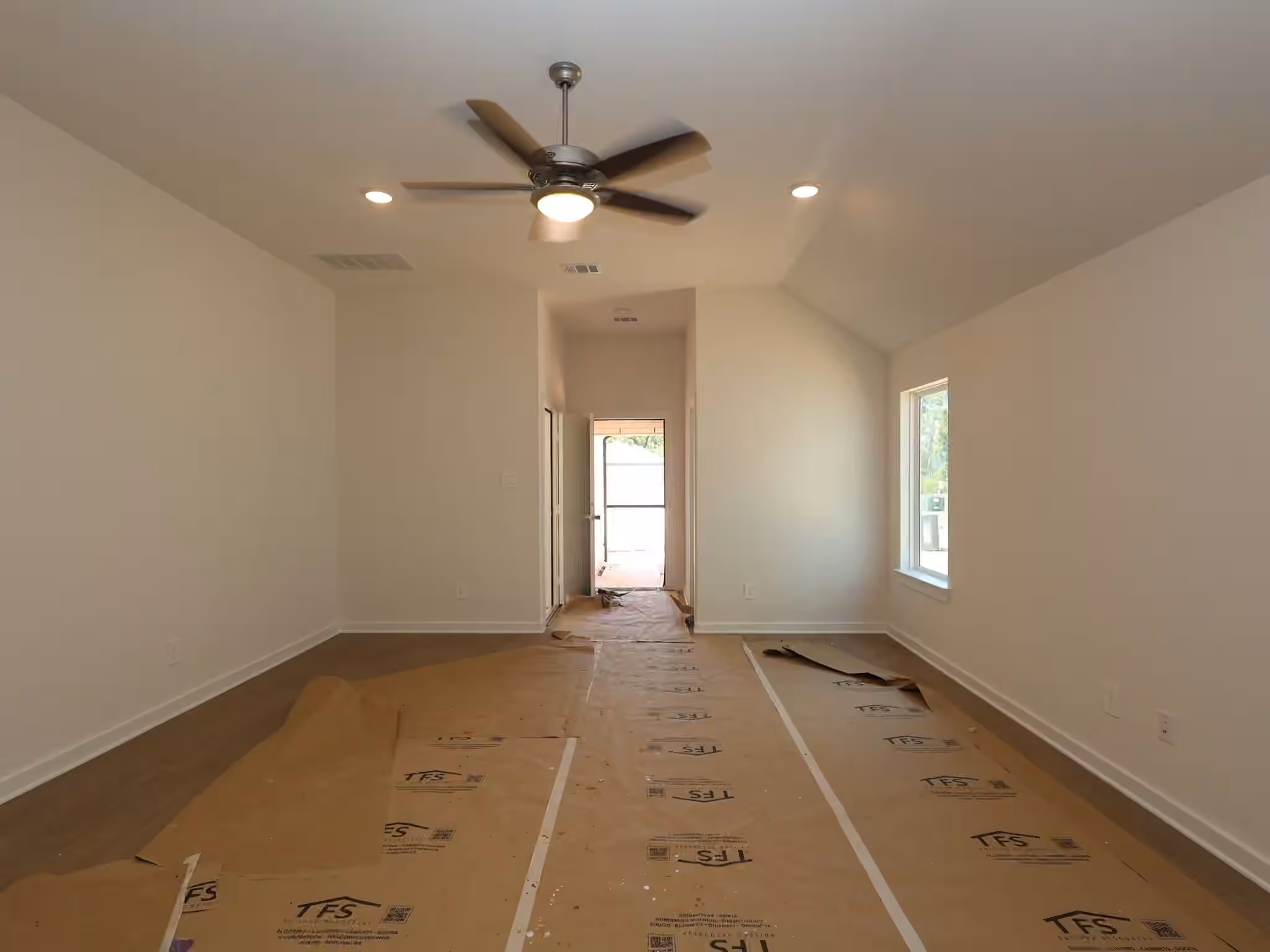 Photo 4 of 613 Falling Cave Drive, Willis, TX