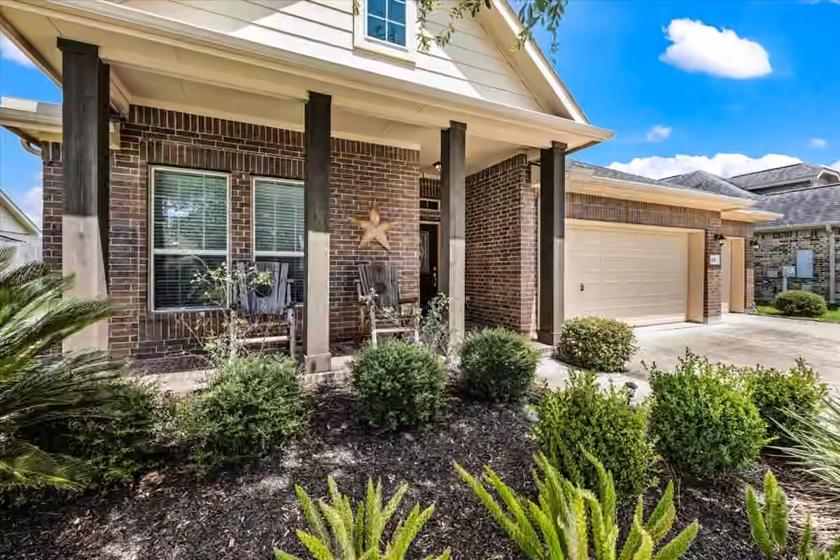 Photo of 422 Stockport Drive, League City, TX 77573