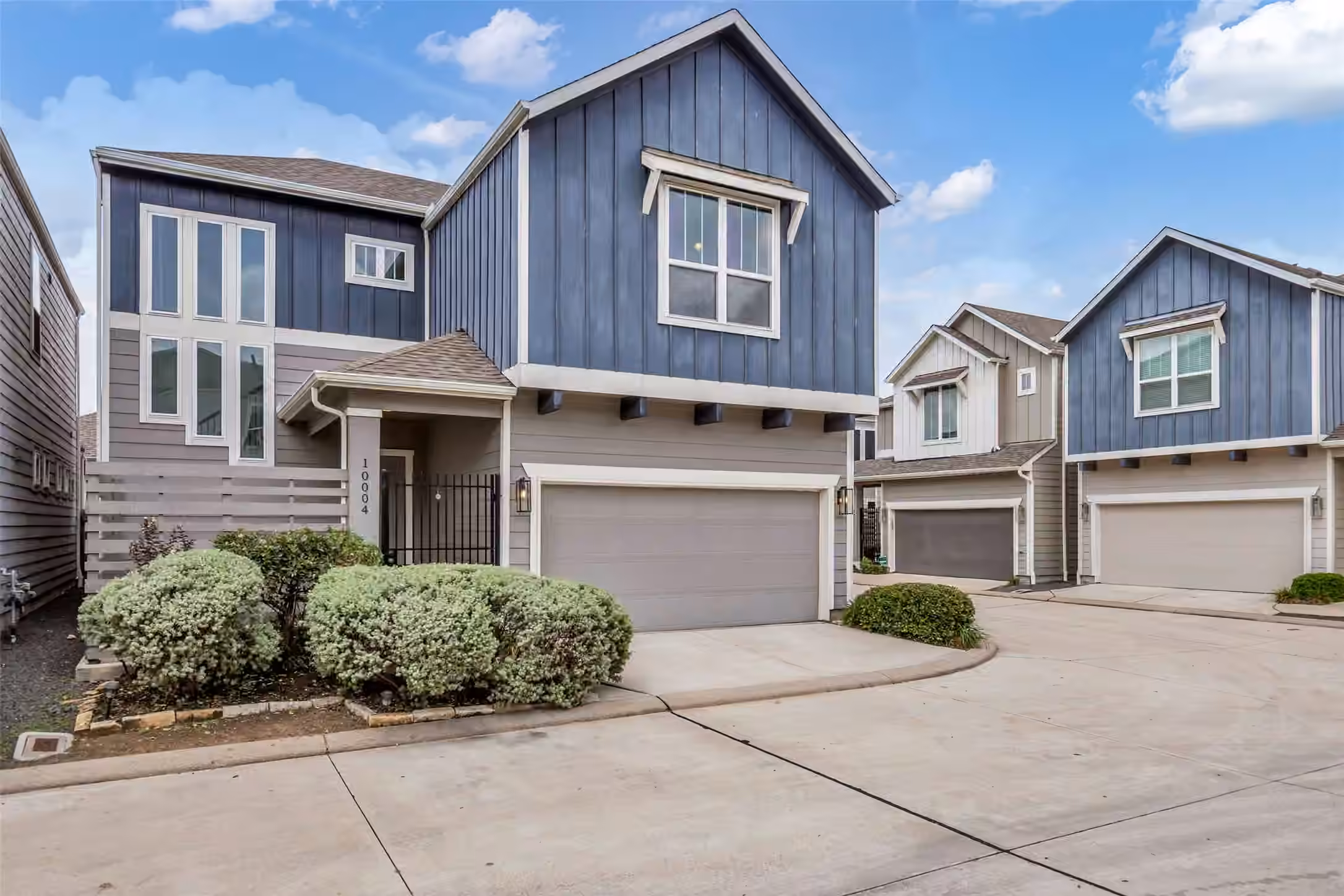 Photo of 10004 Steeple Farms Drive, Houston, TX