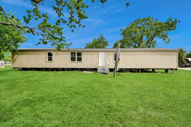 Photo of 320 4th Street, San Leon, TX
