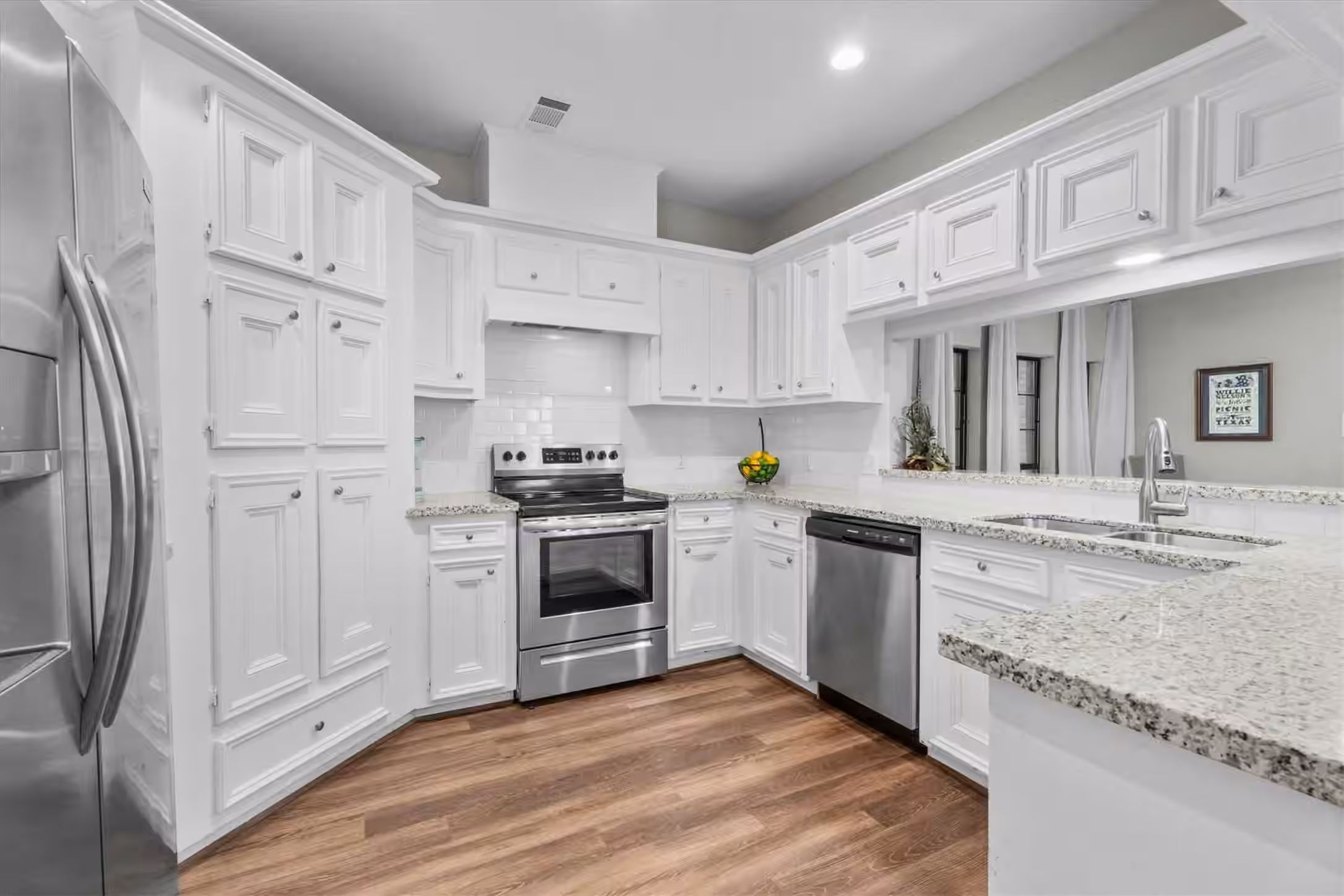 Photo 6 of 5706 Glen Mist Lane, Houston, TX