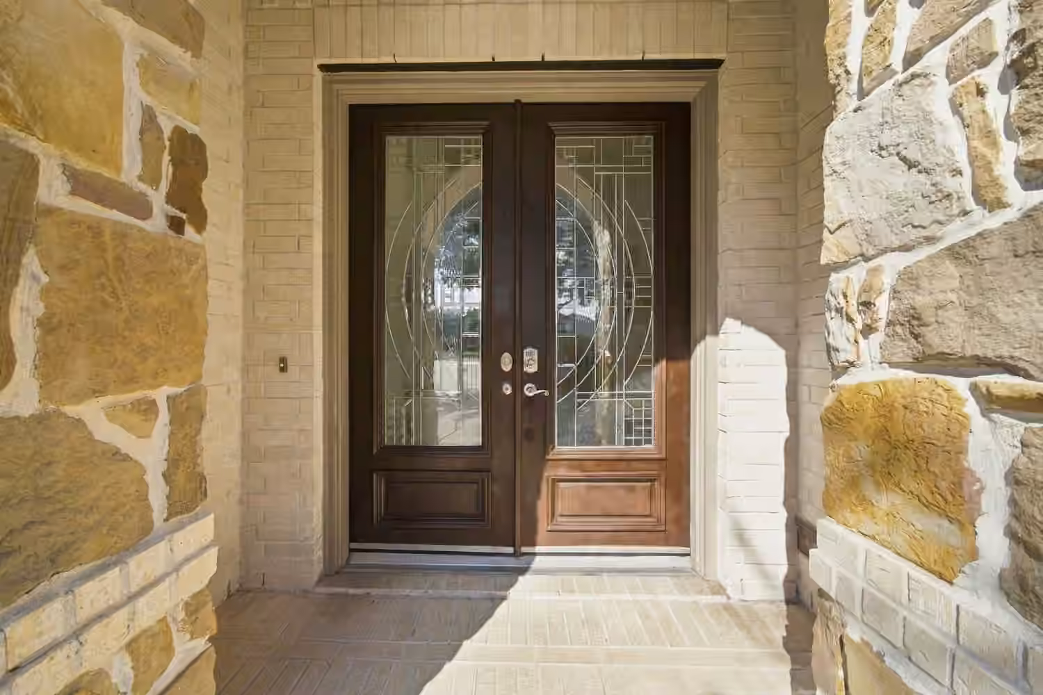 Photo 3 of 9003 Gable Glen Lane, Houston, TX