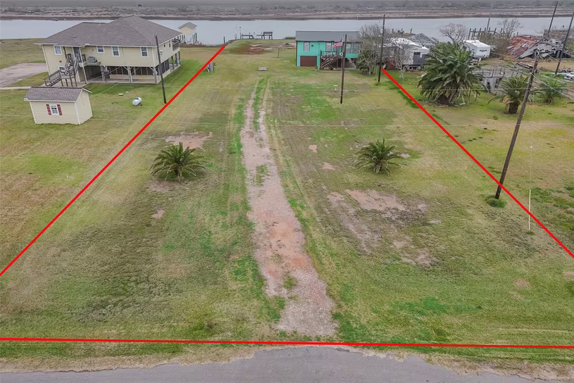 Photo 2 of 1725 Cr-441d, Brazoria, TX