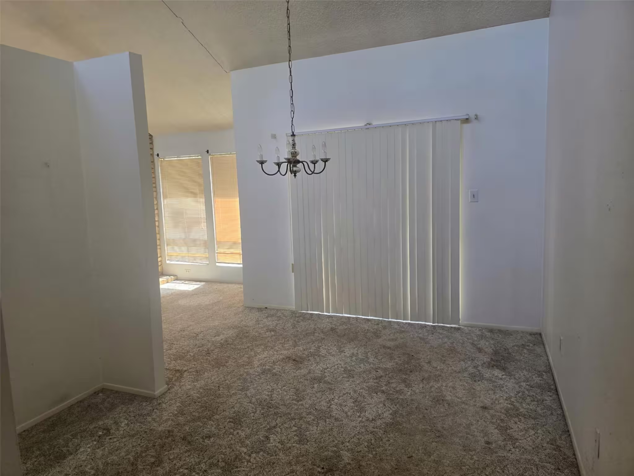 Photo 5 of 26401 Darkwood Court, Huntsville, TX
