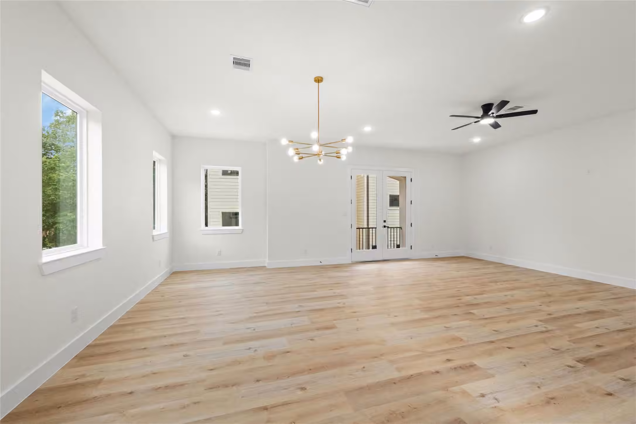 Photo 6 of 3335 Kilgore Street, Houston, TX