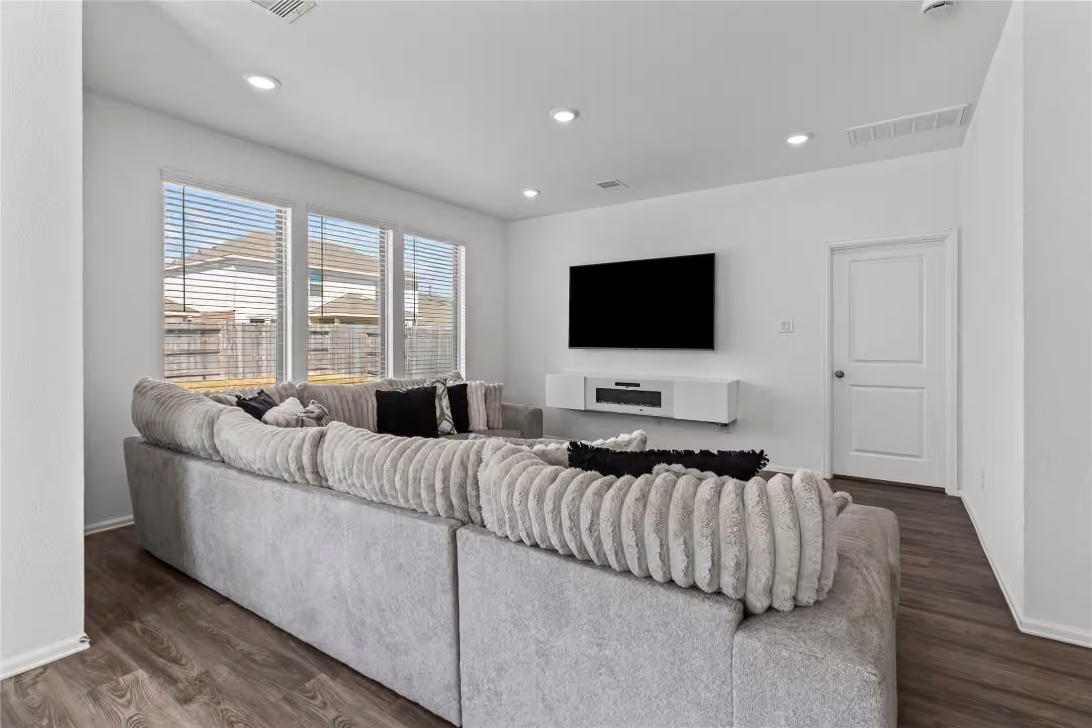 Photo 7 of 19124 Sonora Chase Drive, New Caney, TX