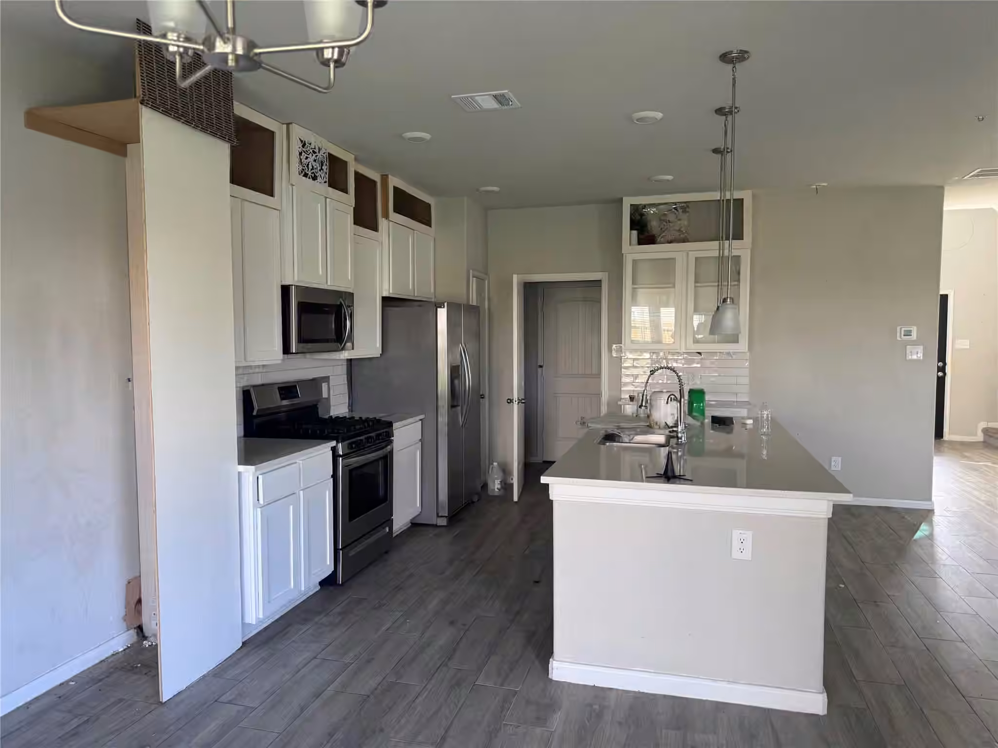 Photo 2 of 6822 Escondido Drive, Rosharon, TX