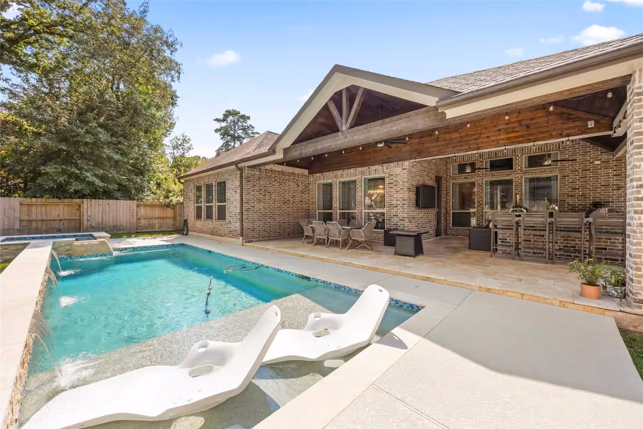 Photo of 211 Evening Tide Way, Willis, TX 77318