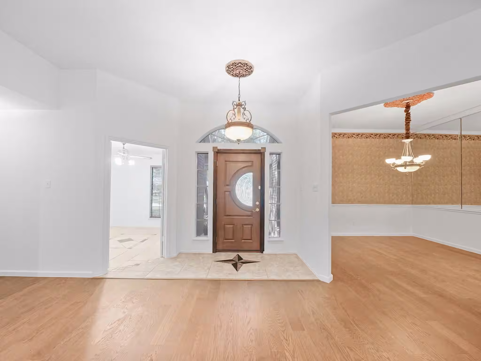 Photo 7 of 2711 N Peach Hollow Circle, Pearland, TX