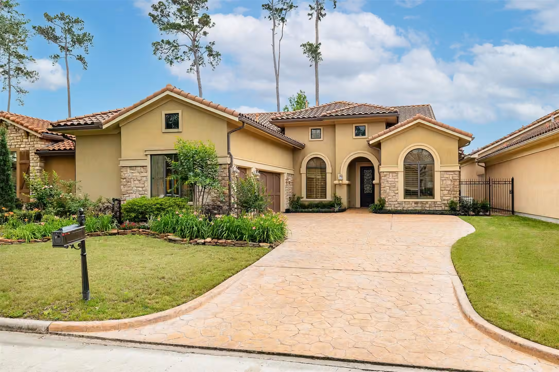 Photo 3 of 3023 Serena Vista Way, Houston, TX
