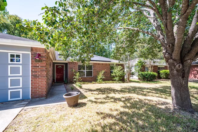 Photo 5 of 16330 Many Trees Lane, Conroe, TX