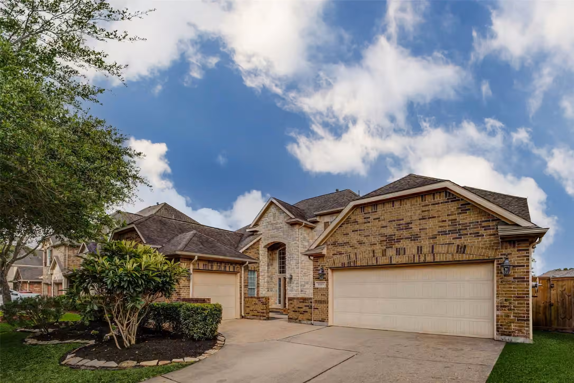 Photo 5 of 11115 Menaggio Court, Richmond, TX