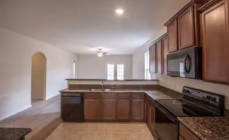 Photo 4 of 15302 Albert Oak Drive, Humble, TX