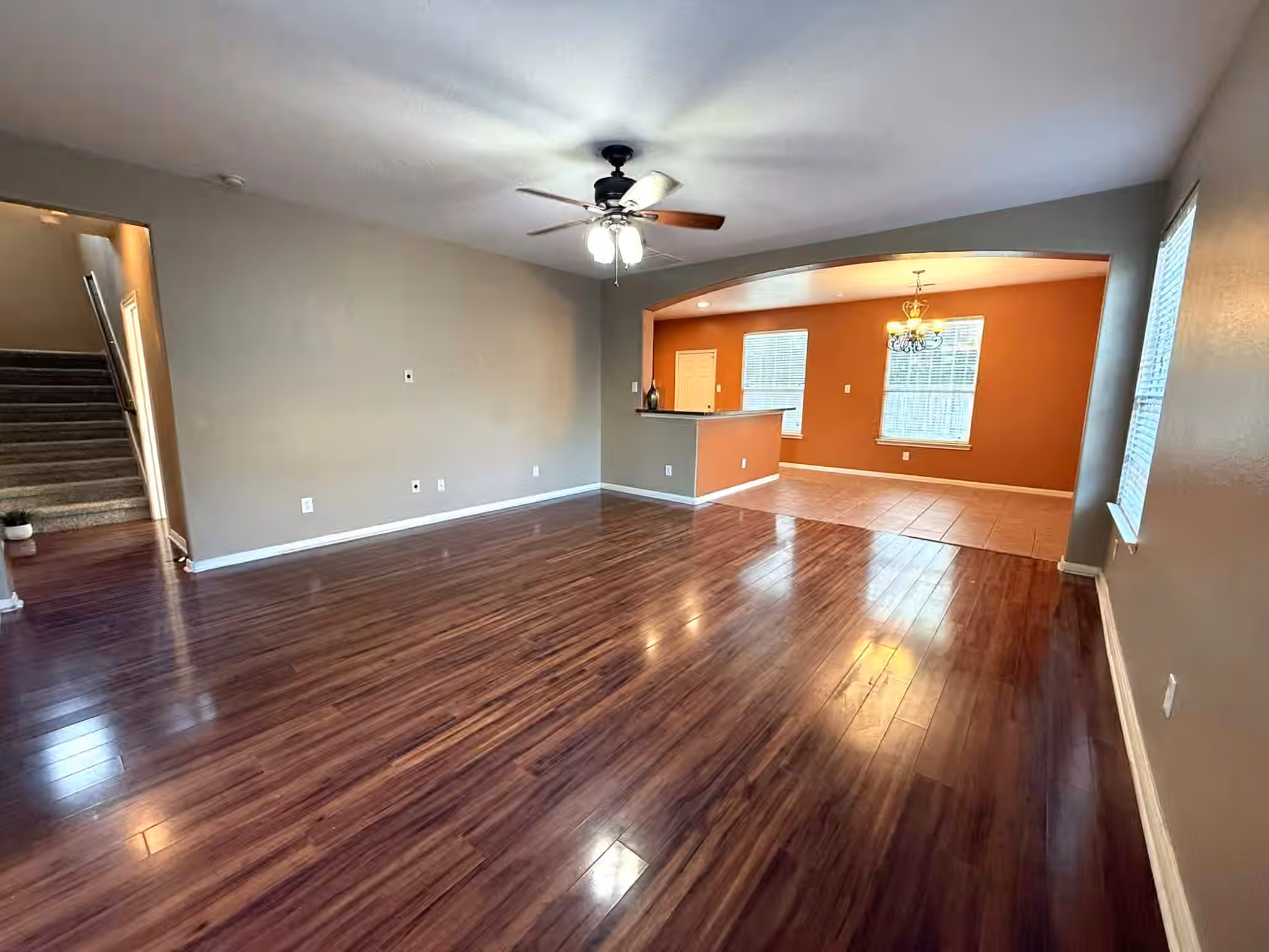 Photo 4 of 9429 Lambright Road, Houston, TX