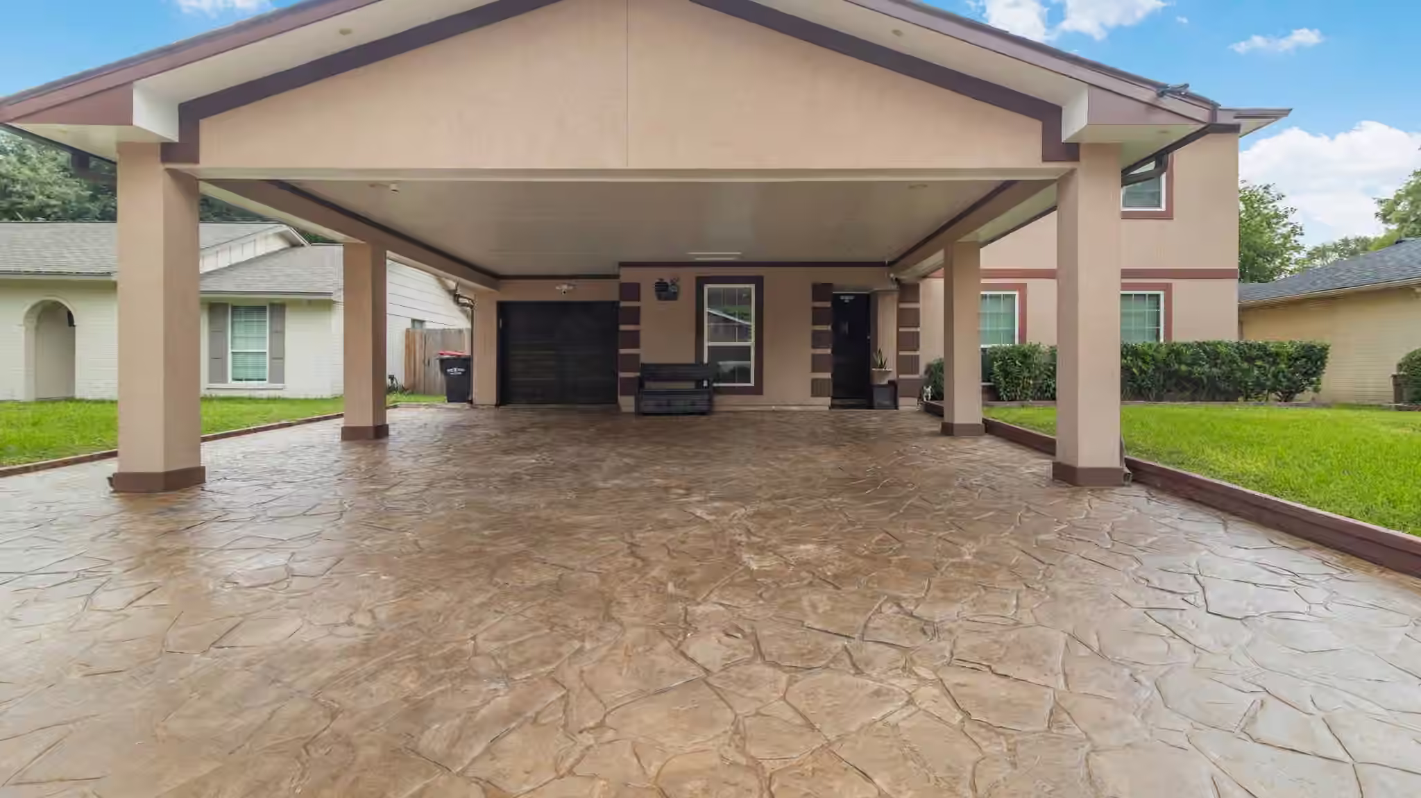 Photo 2 of 10158 Scotsbrook Drive, Houston, TX