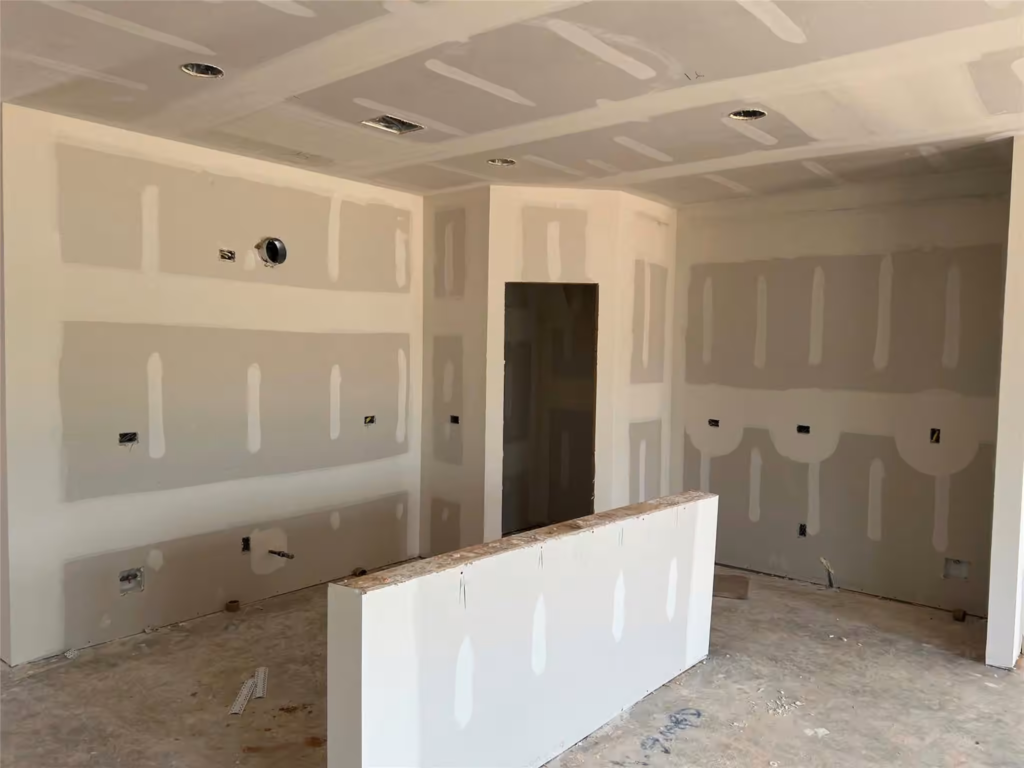 Photo 3 of 4618 Coral Bean Street, Pinehurst, TX