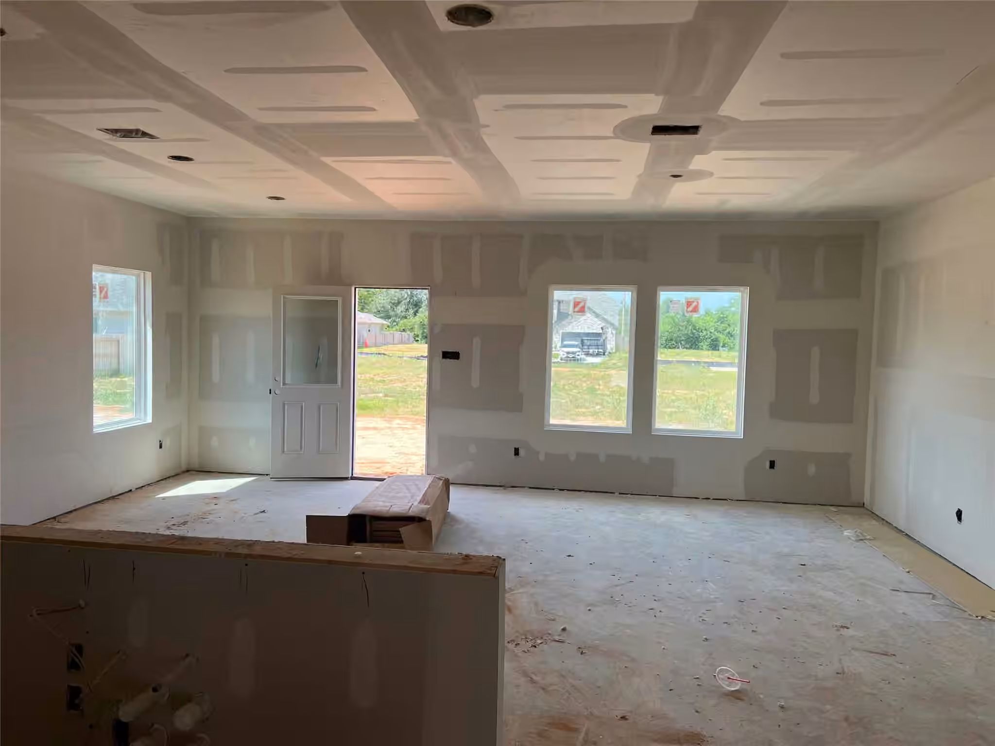 Photo 4 of 4618 Coral Bean Street, Pinehurst, TX